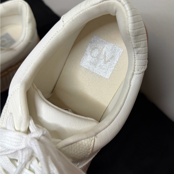 Dolce Vita Women’s Tiger Lace-Up Platform Sneakers in White Size 7 - Picture 6 of 11